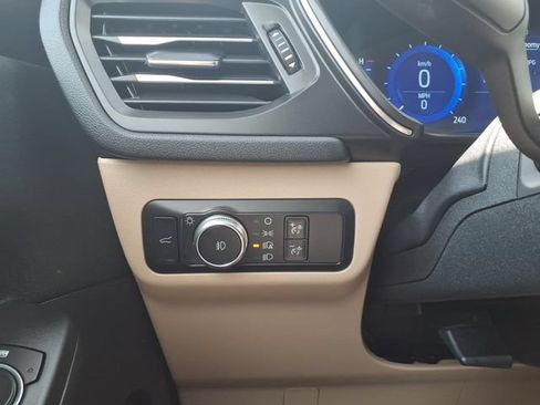 Certified 2020 Ford Escape Titanium AWD/4WD image 13