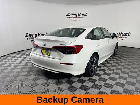 Used 2024 Honda Civic Touring image 9