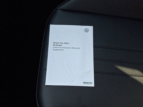 Used 2023 Volkswagen Tiguan SE AWD/4WD image 25
