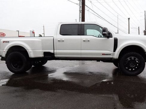 Used 2026 Ford F450 Platinum w/ FX4 Off-Road Package image 6