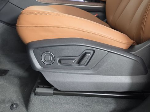 New 2026 Audi Q8 Premium AWD/4WD image 17