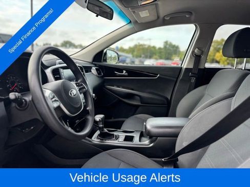Used 2020 Kia Sorento LX image 10