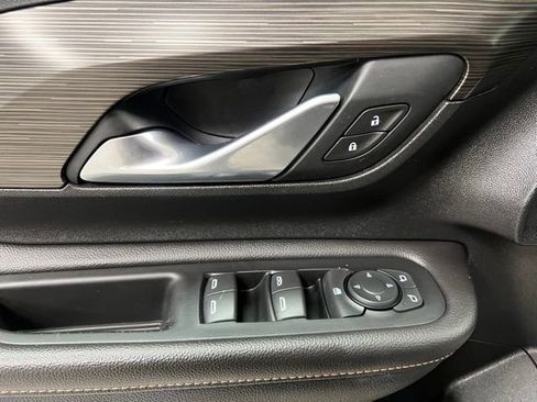 Used 2020 GMC Terrain SLT image 19