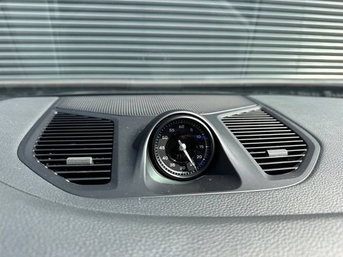 Certified 2024 Porsche Cayenne Coupe AWD/4WD image 30