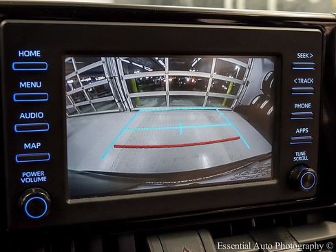 Used 2019 Toyota RAV4 LE image 15