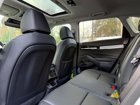 New 2026 Kia Seltos SX w/ SX Sunroof Package image 35