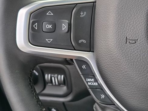 Used 2025 RAM 1500 Big Horn AWD/4WD image 24