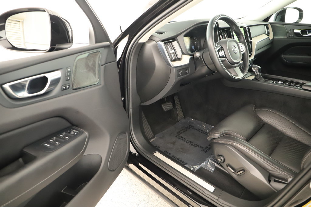 Used 2021 Volvo XC60 T5 Inscription w/ Advanced Package FWD image 14