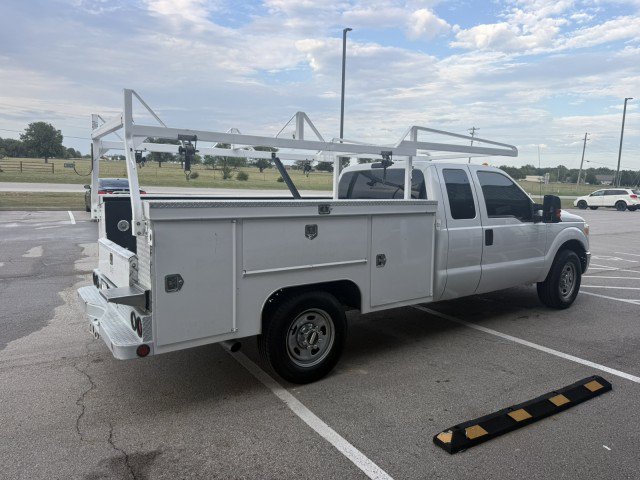 Used 2016 Ford F350 XL w/ Power Equipment Group RWD image 4
