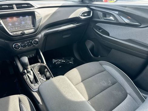 Certified 2023 Chevrolet TrailBlazer LT w/ Convenience Package FWD image 22