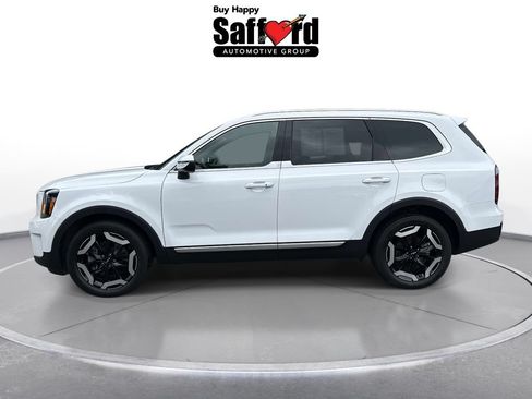 Used 2024 Kia Telluride EX w/ EX Captain's Chair Package AWD/4WD image 5