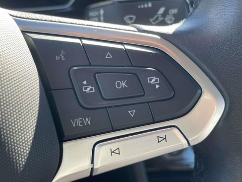 Used 2024 Volkswagen Jetta SE FWD image 22