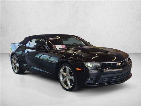 Used 2015 Chevrolet Camaro SS w/ RS Package RWD image 3