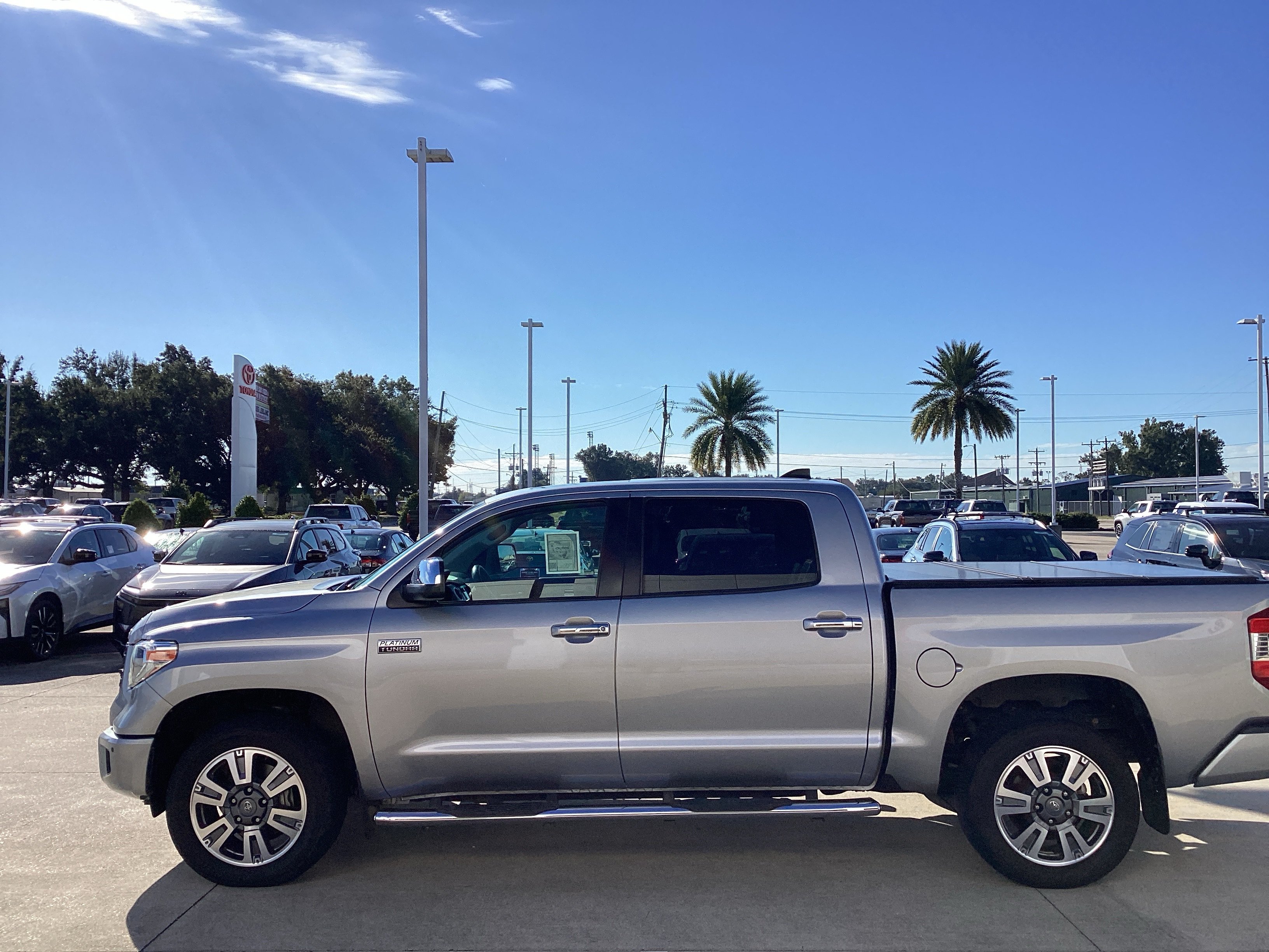 Used 2021 Toyota Tundra Platinum AWD/4WD image 3