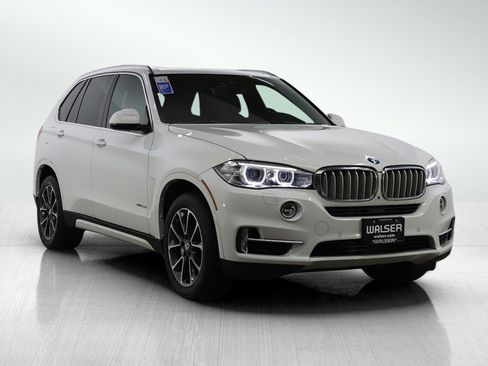 Used 2017 BMW X5 xDrive50i image 7