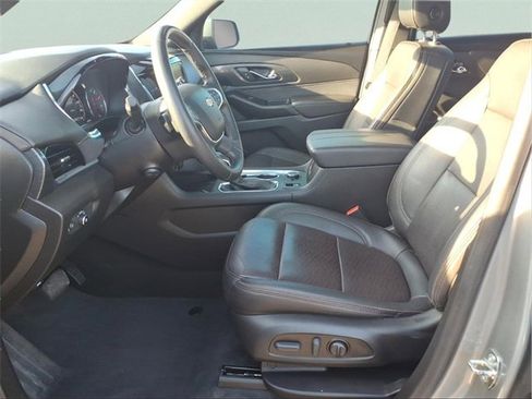Used 2023 Chevrolet Traverse High Country image 22