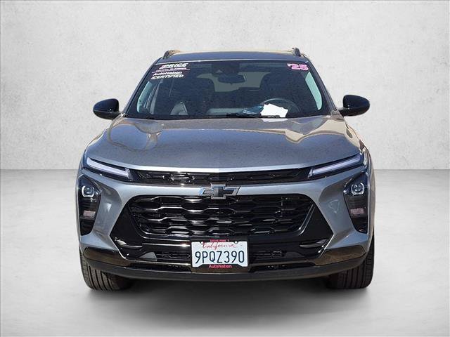 Used 2025 Chevrolet Trax ACTIV w/ Driver Confidence Package FWD image 2