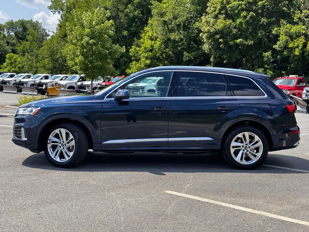 Used 2023 Audi Q7 2.0T Premium w/ Convenience Package AWD/4WD image 3