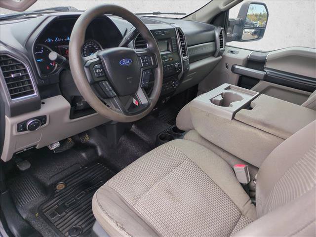 Used 2018 Ford F350 XLT w/ Camper Package AWD/4WD image 9