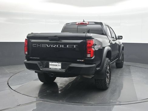 Used 2025 Chevrolet Colorado ZR2 w/ Technology Package AWD/4WD image 25