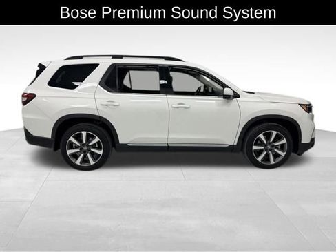 Used 2025 Honda Pilot Elite image 7