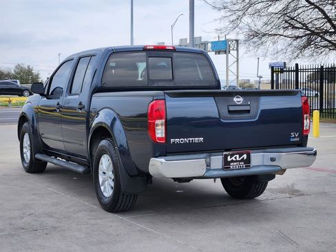 Used 2019 Nissan Frontier SV image 5