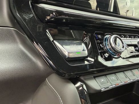 New 2026 GMC Sierra 1500 AT4X w/ LPO, Black Badging Package image 29