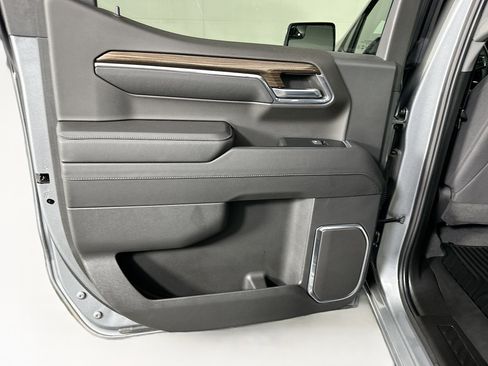 Used 2024 Chevrolet Silverado 1500 LT image 25