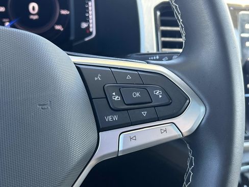 Used 2023 Volkswagen Atlas Cross Sport SE w/ Panoramic Sunroof Package AWD/4WD image 24