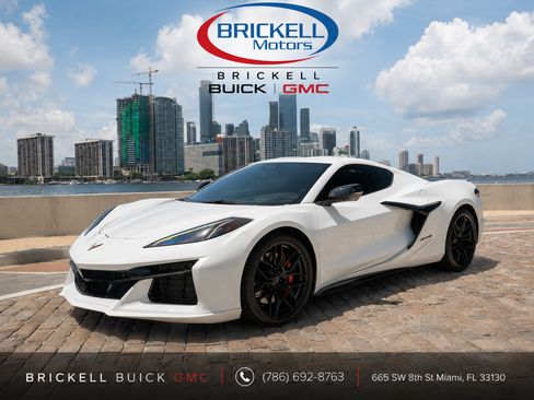 Used 2025 Chevrolet Corvette Z06 w/ Stealth Interior Trim Package RWD image 1