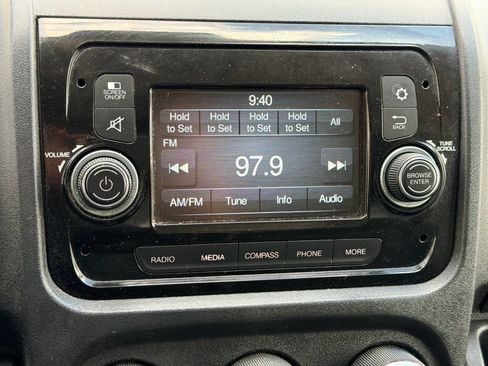 Used 2019 RAM ProMaster 2500 FWD image 32