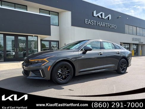 New 2026 Kia K5 LXS FWD image 1