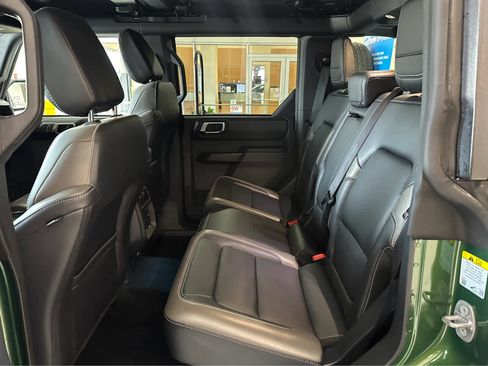 Used 2025 Ford Bronco Outer Banks AWD/4WD image 31