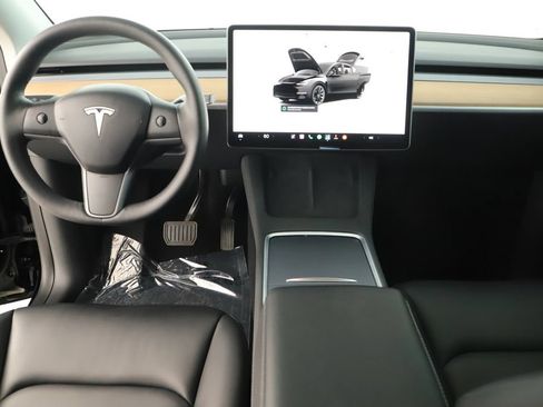 Used 2023 Tesla Model Y Long Range AWD/4WD image 18