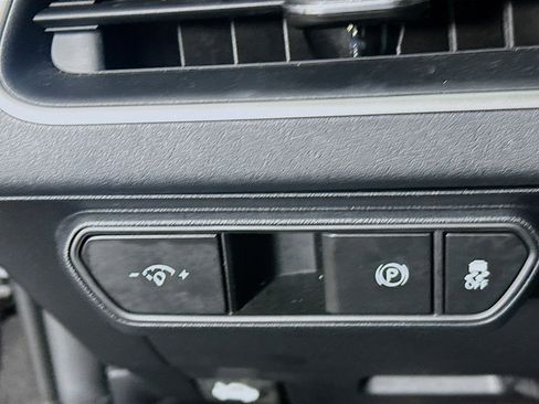 Used 2025 Kia K4 LXS image 17