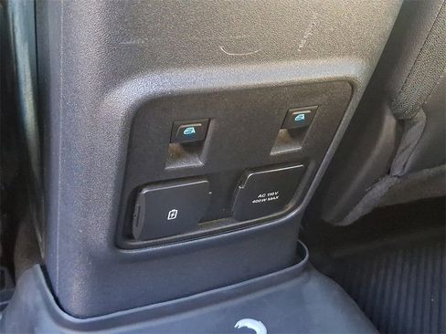 Used 2023 Ford Bronco Wildtrak image 11