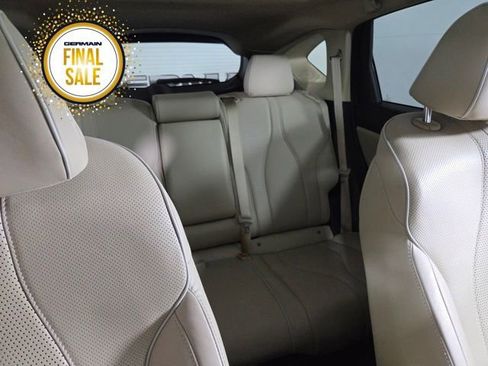 Used 2019 Acura RDX FWD w/ Advance Package image 17