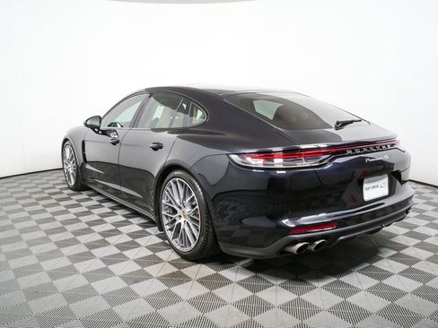 Used 2023 Porsche Panamera 4S w/ Premium Package image 3