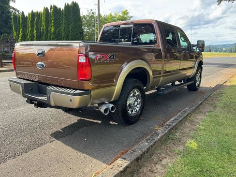 Used 2012 Ford F250 King Ranch w/ King Ranch w/Chrome Pkg AWD/4WD image 5