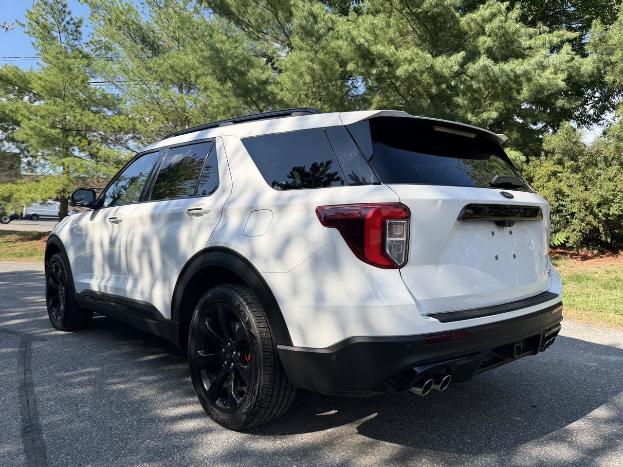 Used 2020 Ford Explorer ST w/ ST Street Pack AWD/4WD image 4