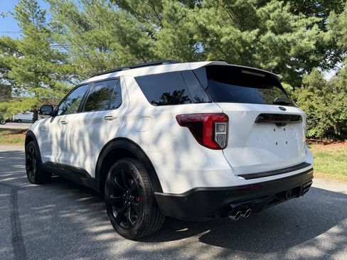 Used 2020 Ford Explorer ST w/ ST Street Pack AWD/4WD image 4