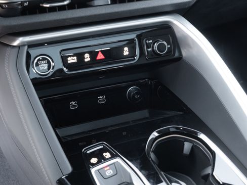 New 2025 Audi Q5 Premium Plus image 14