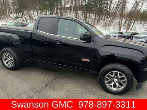 Used 2015 GMC Canyon SLE w/ All-Terrain Package image 2