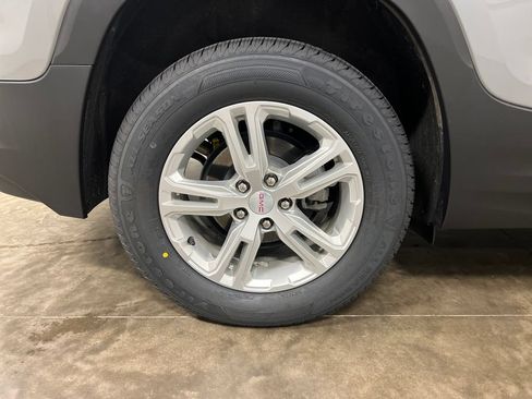 Certified 2023 GMC Terrain SLE w/ Driver Convenience Package AWD/4WD image 10