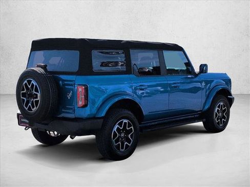 Used 2024 Ford Bronco Outer Banks image 5