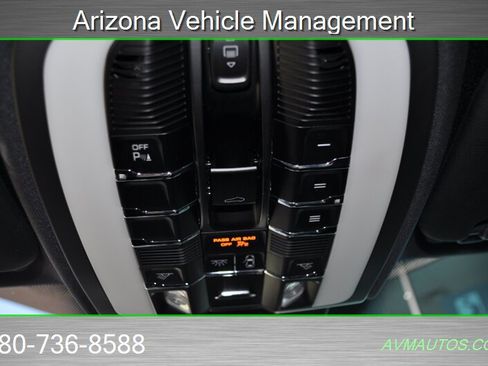 Used 2014 Porsche Cayenne S AWD/4WD image 30