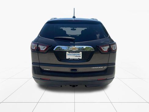 Used 2016 Chevrolet Traverse LT FWD image 7