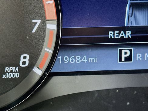 Used 2025 Nissan Frontier PRO-4X w/ Pro Convenience Package image 32