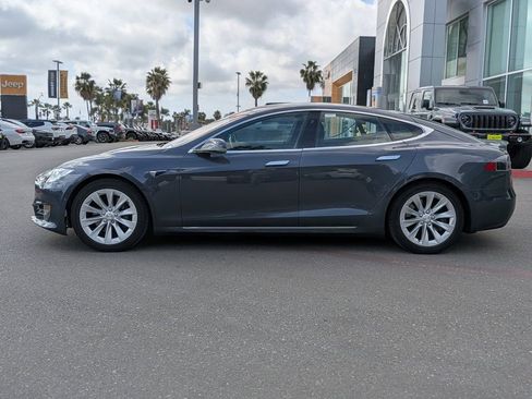 Used 2020 Tesla Model S Long Range image 2