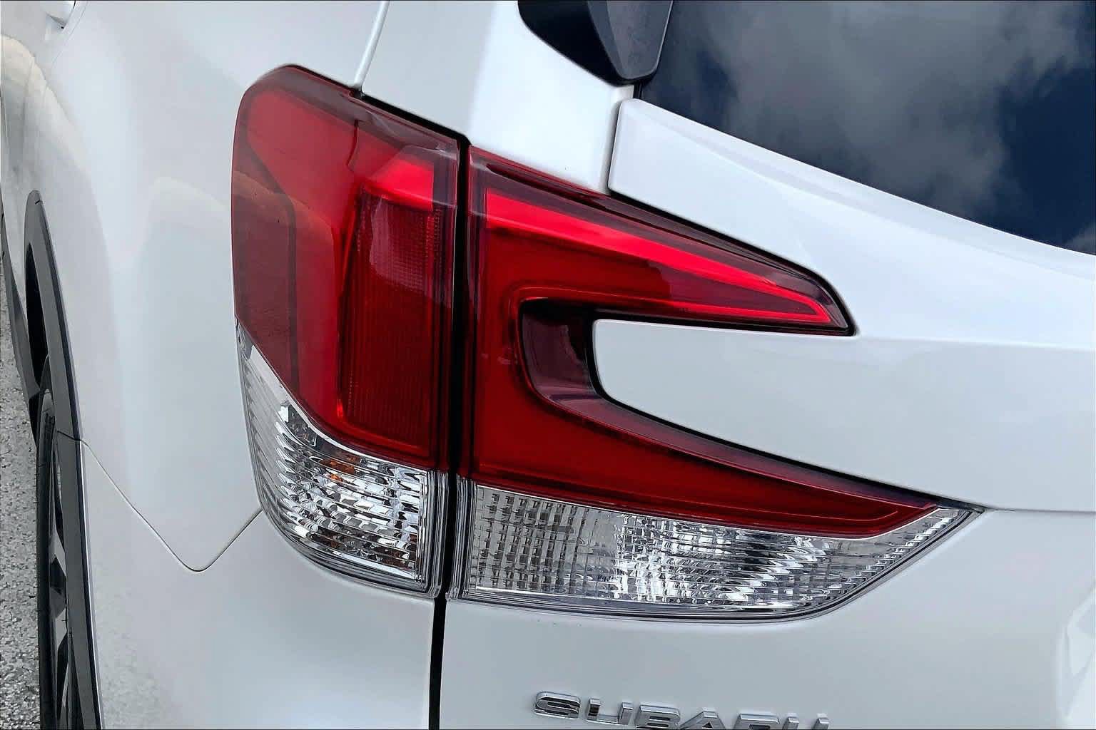 Used 2020 Subaru Forester Premium AWD/4WD image 32
